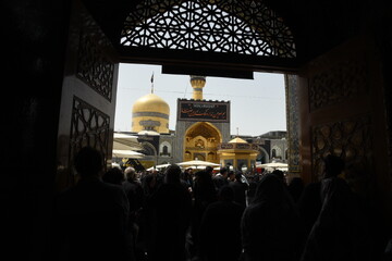 ویدیو | نوای مناجات مرحوم «سیدجعفر ماهرخسار» با امام رضا(ع)