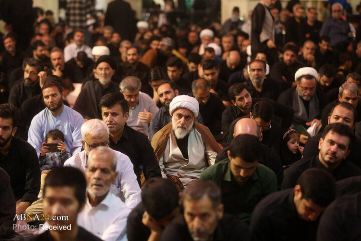 گزارش تصویری | عزاداری زائران حرم خواهر خورشید هشتم در سوگ امام رئوف