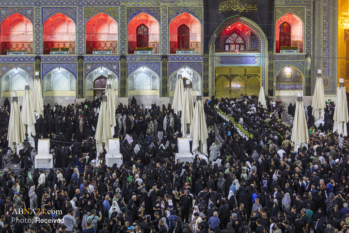 تقرير مصور/ حضور واسع في حرم الإمام الرضا (ع) بمناسبة شهادته (ع)