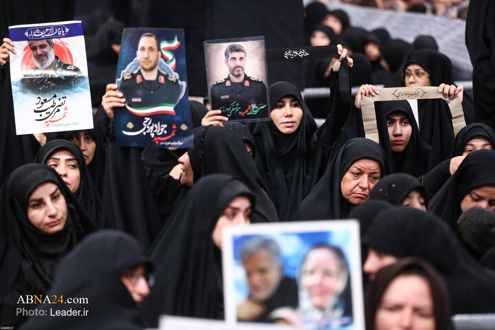 عزاداری شهادت امام رضا (ع) با حضور رهبر معظم انقلاب اسلامی