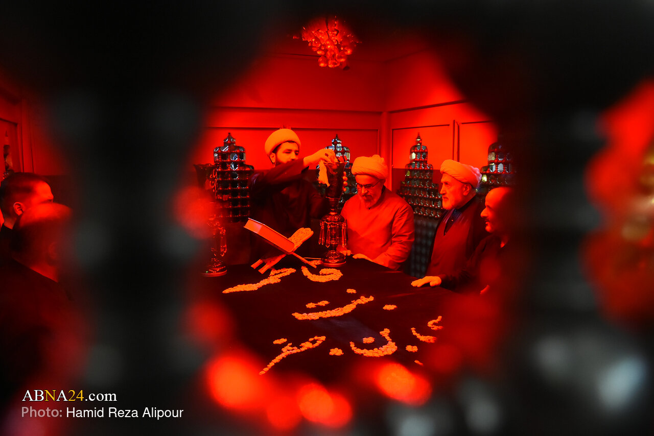 مراسم غبارروبی ضریح مرقد حضرت فاطمه اخری(س) در رشت برگزار شد