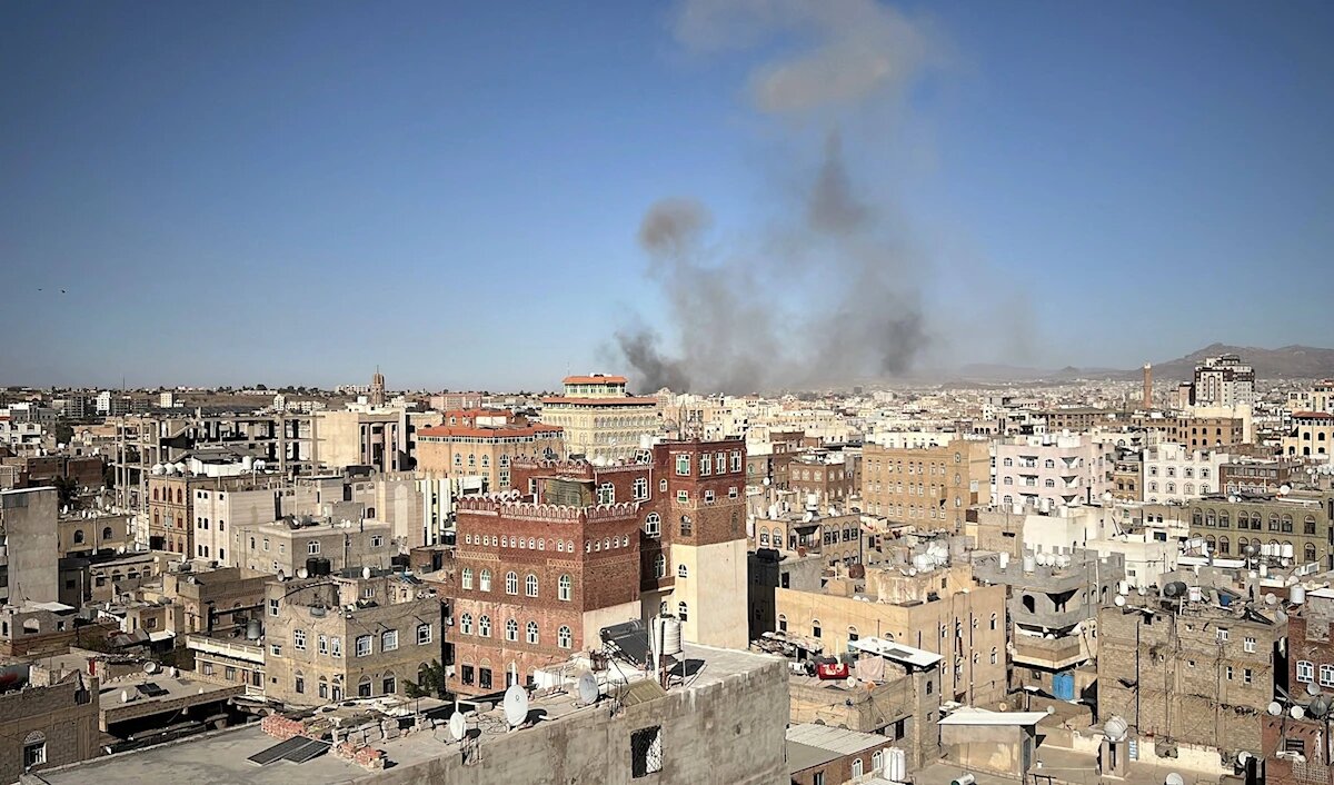 حمله هوایی گسترده اسرائیل به پایتخت یمن/ تأکید انصارالله بر ادامه حمایت از غزه