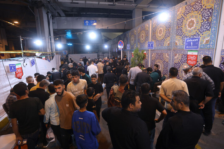 تقرير مصور/ موکب الإمام الرضا(ع) في الحرم الرضوي الطاهر لخدمة الزوار