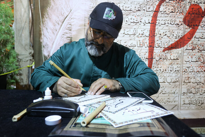 تقرير مصور/ موکب الإمام الرضا(ع) في الحرم الرضوي الطاهر لخدمة الزوار