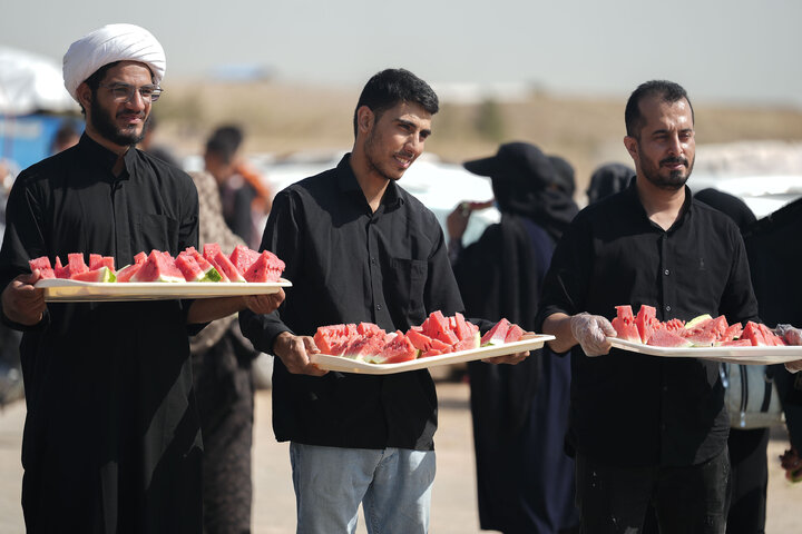 تقرير مصور/ موکب الإمام الجواد(ع) على طريق زوار مشایة الإمام الرضا (ع)