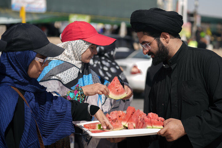 تقرير مصور/ موکب الإمام الجواد(ع) على طريق زوار مشایة الإمام الرضا (ع)