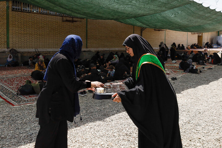 تقرير مصور/ موکب الإمام الجواد(ع) على طريق زوار مشایة الإمام الرضا (ع)