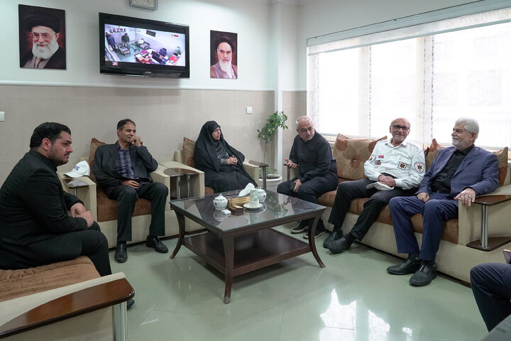 تقرير مصور/ رئيس قسم الطوارئ الوطنية ورئيس لجنة الصحة البرلمانية يزوران مستشفى دار شفاء الامام الرضا (ع)