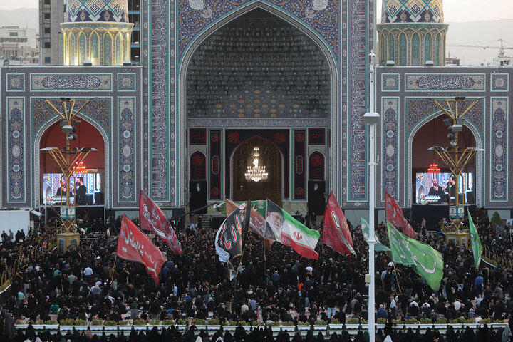 تقرير مصور/ مراسم خاصة بشهادة الرسول(ص) والإمام المجتبى (ع) في الحرم الرضوي الشریف