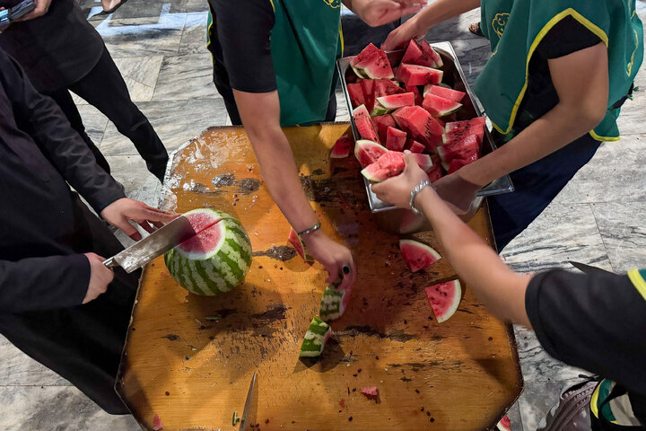 تقرير مصور/ مواکب خدمة العشرة الأخيرة من شهر صفر في مدینة مشهد