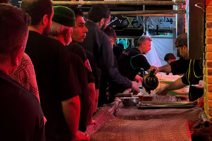 تقرير مصور/ مواکب خدمة العشرة الأخيرة من شهر صفر في مدینة مشهد