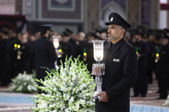 تقرير مصور/ مراسم قراءة الخطبة في ليلة استشهاد الإمام الرضا (ع) في الحرم الرضوي الشريف