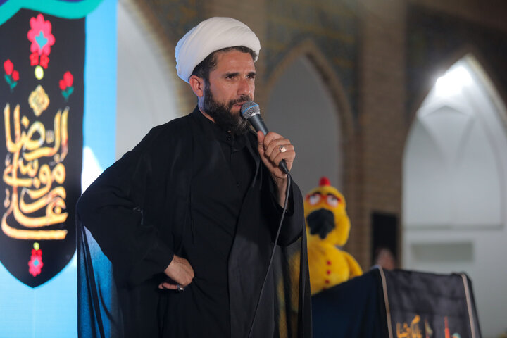 تقرير مصور/ برامج خاصة للأطفال في الأیام العشرة الأخيرة من شهر صفر في الحرم الرضوي الشریف