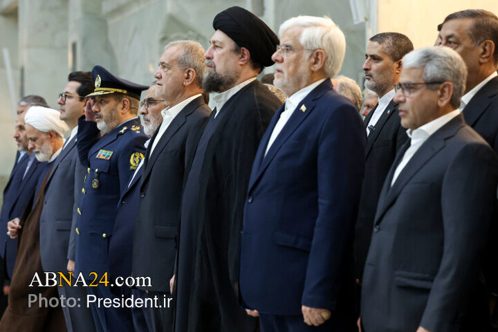 تجدید میثاق رئیس جمهور و اعضای هیئت دولت چهاردهم با آرمان‌های امام راحل