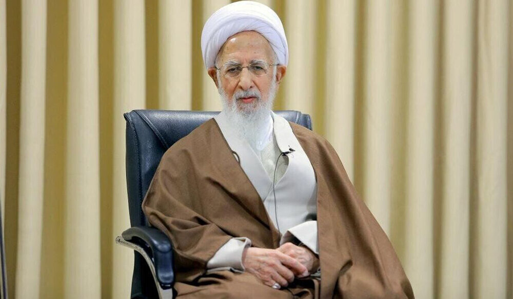 Grand Ayatollah Javadi Amoli: Linking art, poetry to monotheism is shield against foreign threats