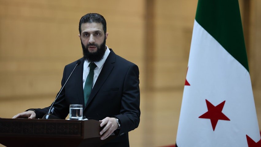 الشرع يعلن انه لن يتردد بالتطبيع مع دولة الاحتلال الصهيوني إذا كان السلام لسوريا معها