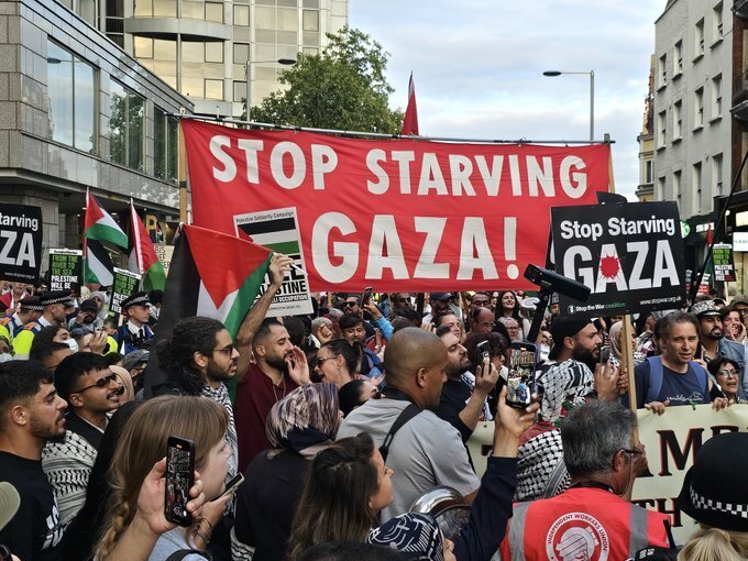 Thousands rally outside Israeli embassy in London to condemn Gaza genocide