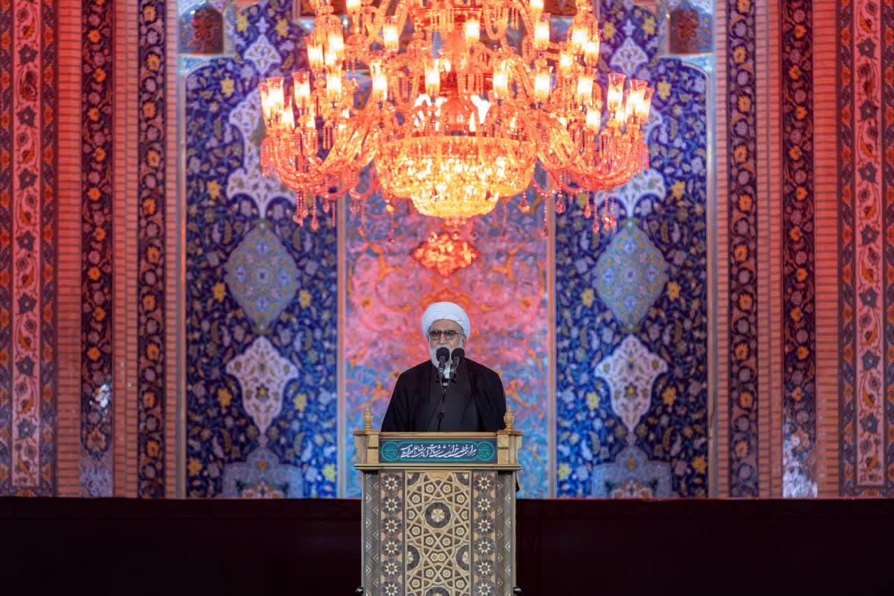 متولي العتبة الرضویة في مراسم خطبة ليلة استشهاد الإمام الرضا (ع): المدرسة الرضوية مدرسة إمامية أخلاقية ووحدویة