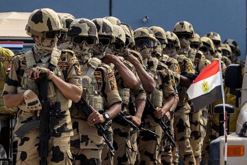 مصر نے سینا کے شمالی علاقے میں ہزاروں فوجی تعینات کر دیے
