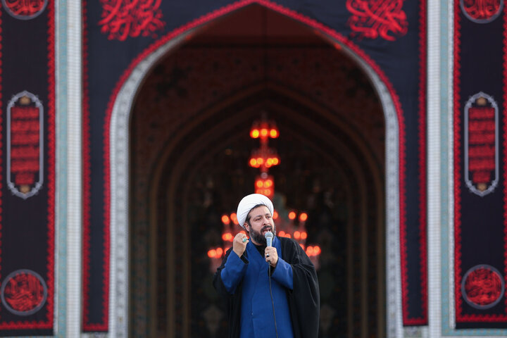 تقرير مصور/ مراسم "التراتيل"بذكرى شهادة الإمام الرضا(ع) في الحرم الرضوي الشریف