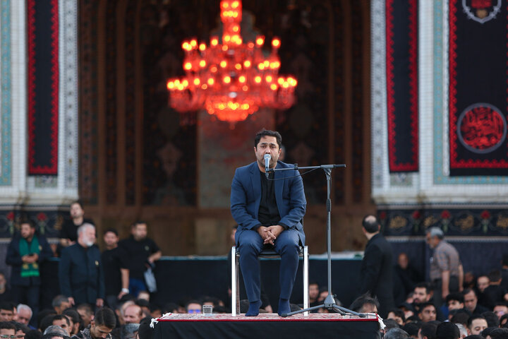 تقرير مصور/ مراسم "التراتيل"بذكرى شهادة الإمام الرضا(ع) في الحرم الرضوي الشریف