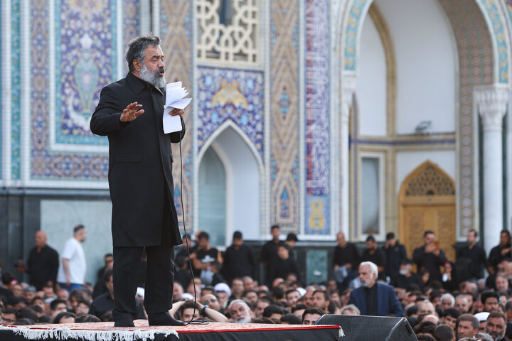 تقرير مصور/ مراسم "التراتيل"بذكرى شهادة الإمام الرضا(ع) في الحرم الرضوي الشریف