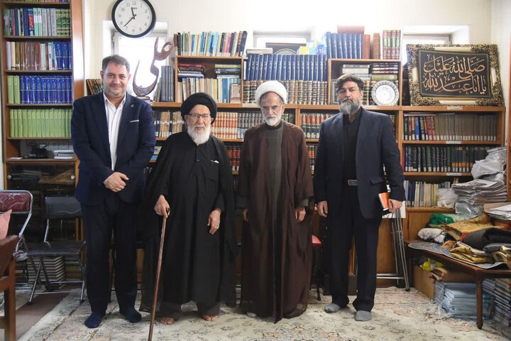 عالی‌ترین معارف اخلاقی و اجتماعی برای زندگی، در کلام اهل‌بیت(ع) وجود دارد/ بارگاه رضوی مرکز خشنودسازی مردمان است