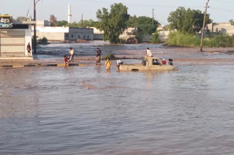 سیلابهای بیسابقه در یمن/ دهها قربانی و صدها بیخانمان
