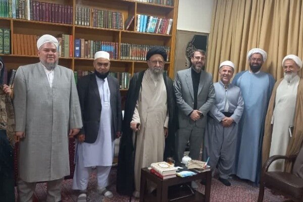 Senior Iranian cleric urges Shia-Sunni solidarity to confront regional threats