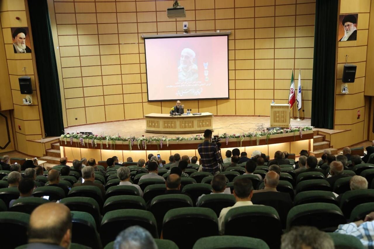 سومین دوره توانافزایی استادان علوم و معارف دفاع مقدس و مقاومت برگزار شد