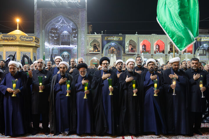 تقرير مصور/ مراسم لیلة غرباء الإمام علي بن موسی الرضا(ع)