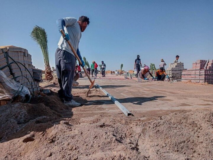 تقرير مصور/ العتبة العباسية تبني مشروع "استراحة الواحة" على طريق "النجف - كربلاء"