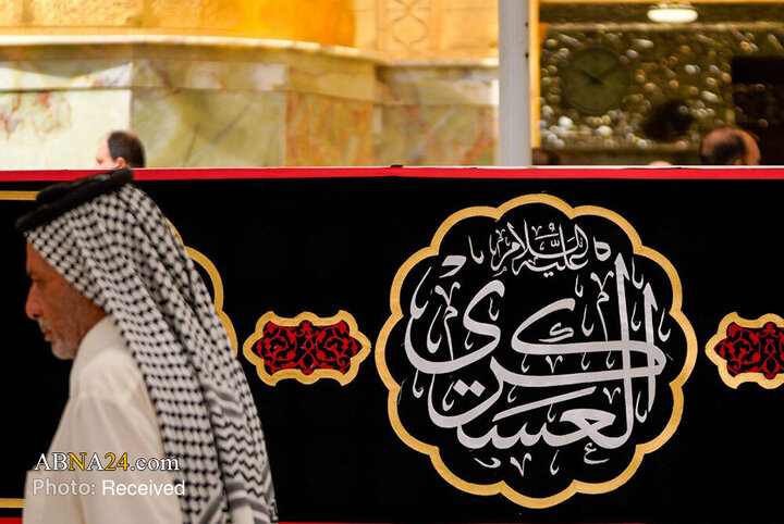 سیاه‌پوشی حرم امام اول شیعیان برای شهادت امام حسن عسکری(ع)