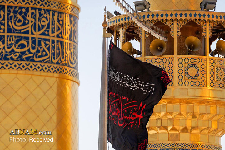 سیاه‌پوشی حرم امام اول شیعیان برای شهادت امام حسن عسکری(ع)