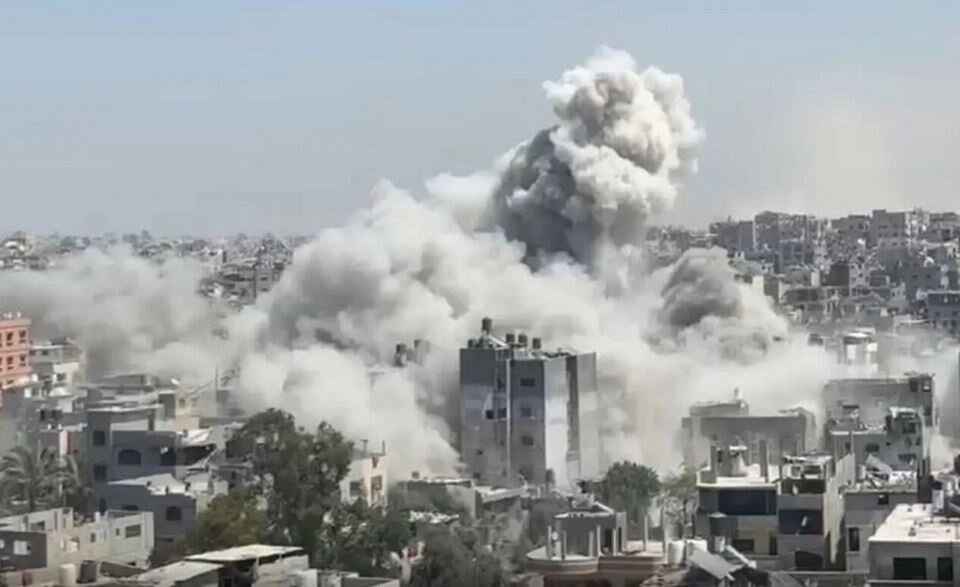 Video: Moment a large part of northern Gaza destroyed, displacing residents