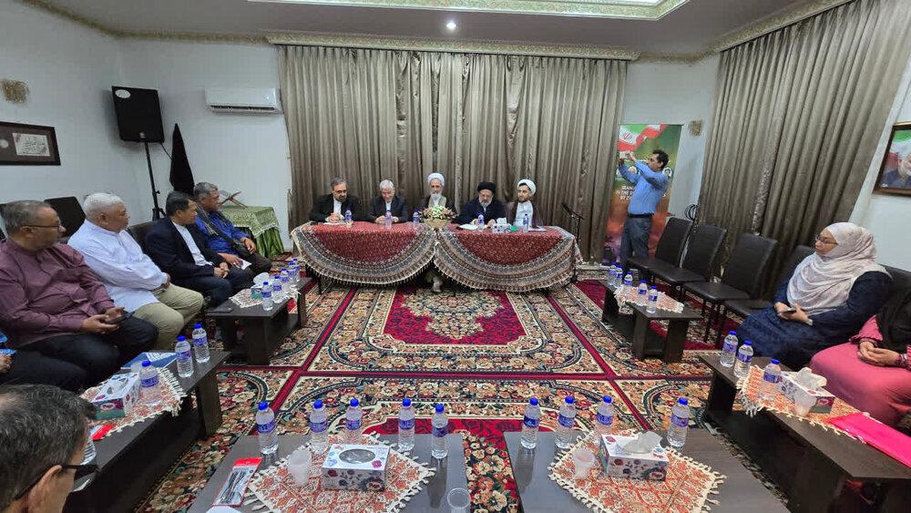 Director of Iranian Seminaries: Defense of Palestine fixed policy of Islamic Republic