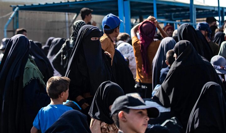 ادامه تخلیه اردوگاه الهول از خانواده‌های عناصر داعش/ ۸۵۰ عراقی دیگر به کشور خود منتقل شدند