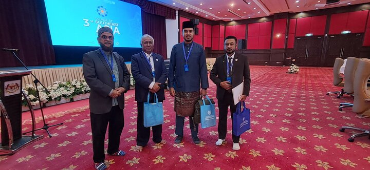 မလေးရှား၀န်ကြီချုပ်ရုံး နှင့် ကမ္ဘာ့မွတ်စလင်မ်အဖွဲ့ချုပ်တို့ ပူးပေါင်းကျင်းပသည့် တတိယအကြိမ်မြောက် အရှေ့တောင်အာရှပညာရှင်များကောင်စီတွေ့ဆုံပွဲ တွင် မြန်မာကိုယ်စားလှယ်များ တက်ရောက်  ။ ။ Photos