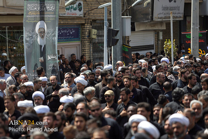 دسته عزاداری آیت‌الله وحید خراسانی در روز شهادت امام حسن عسکری(ع)
