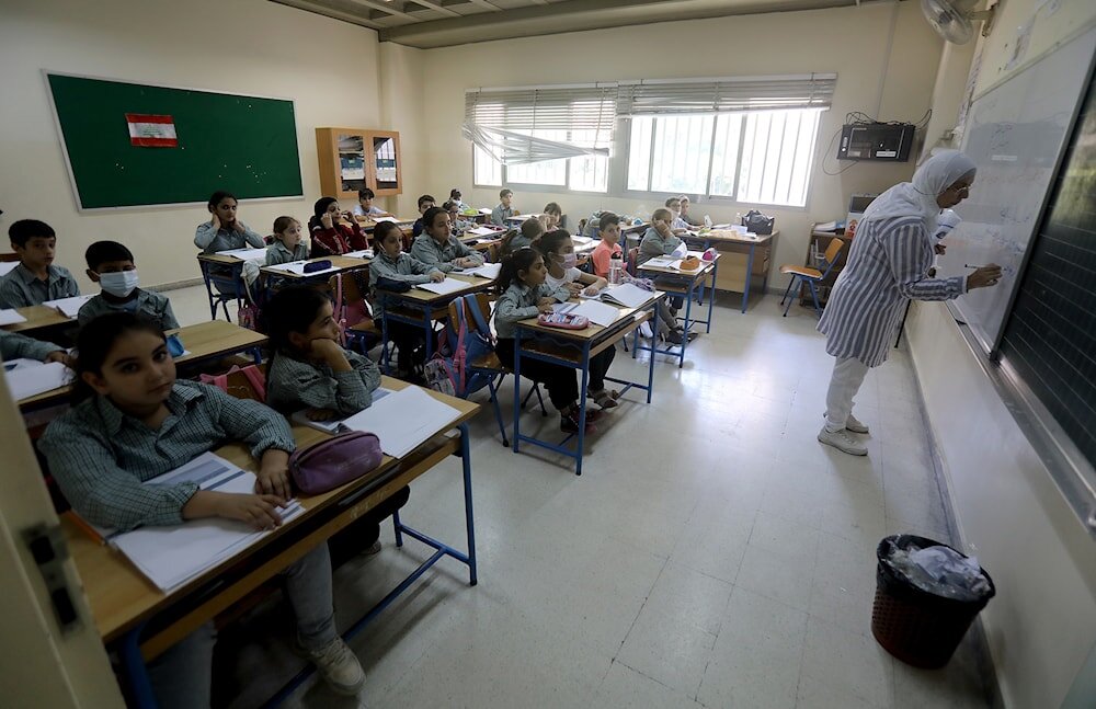 آغاز سال تحصیلی در جنوب لبنان/ کلاسها در میان آوارها بازسازی میشوند