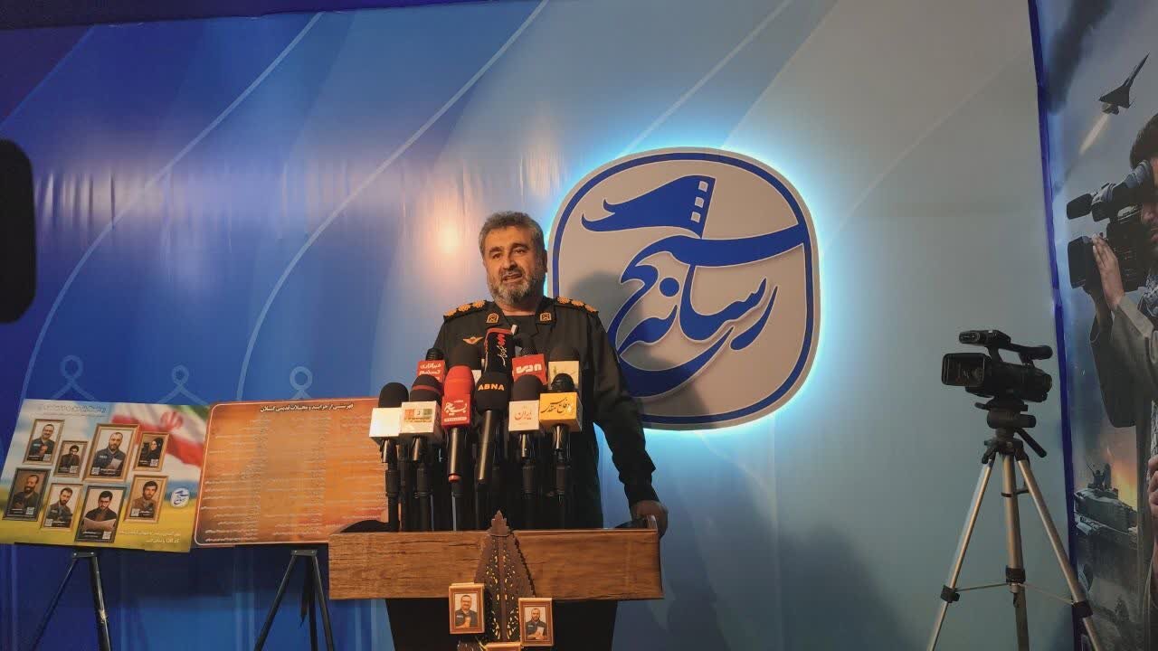 نصب بیش از ۳۳۰۰ تمثال شهدای گیلان به مناسبت برگزاری کنگره شهدا