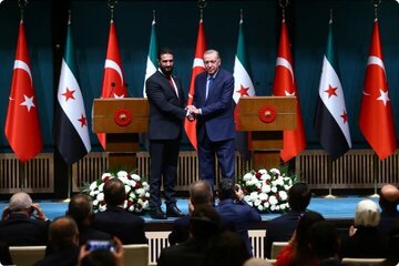 Analîzek li ser helwesta Erdoğan û Colanî; Çima êrîşên Îsraîlê li ser Sûriyeyê ranawestin?