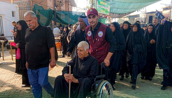 تقرير مصور/ قسم التنمية والتأهيل الاجتماعي التابع للعتبة الحسينية يشارك في خدمة زوار الإمامين العسكريين (ع)