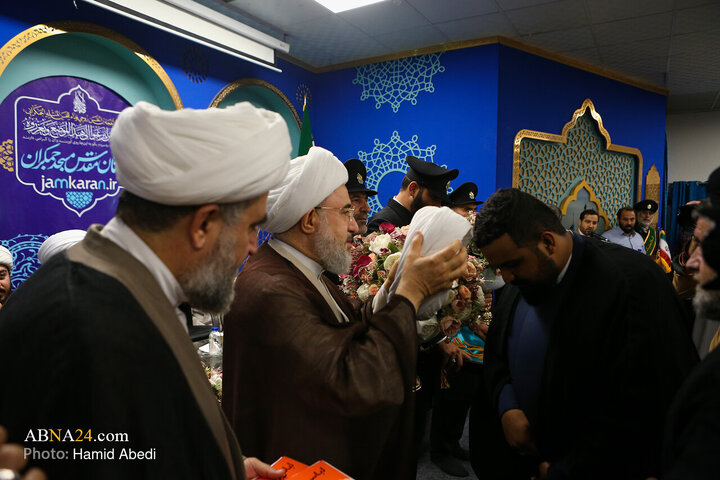 تجدید عهد طلاب حوزه علمیه قم با حضرت مهدی (عج)