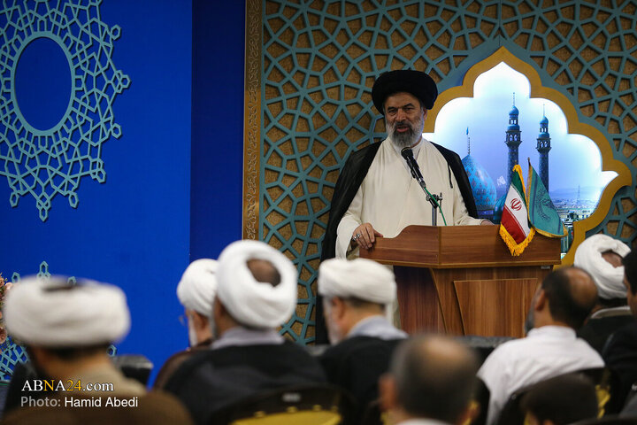 تجدید عهد طلاب حوزه علمیه قم با حضرت مهدی (عج)