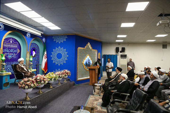 تجدید عهد طلاب حوزه علمیه قم با حضرت مهدی (عج)