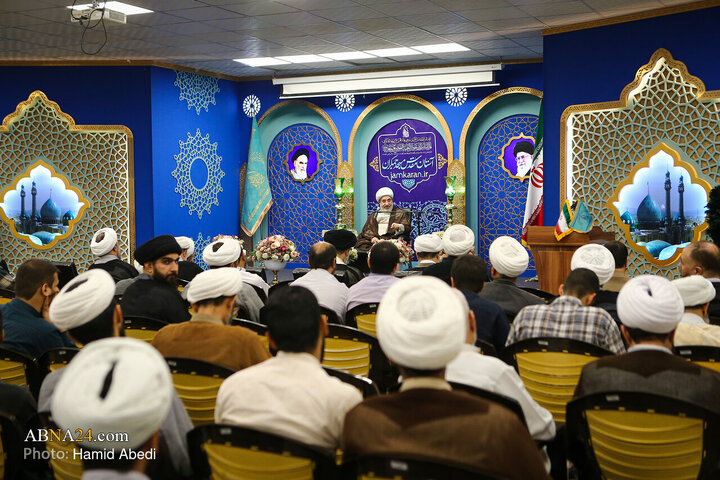 تجدید عهد طلاب حوزه علمیه قم با حضرت مهدی (عج)