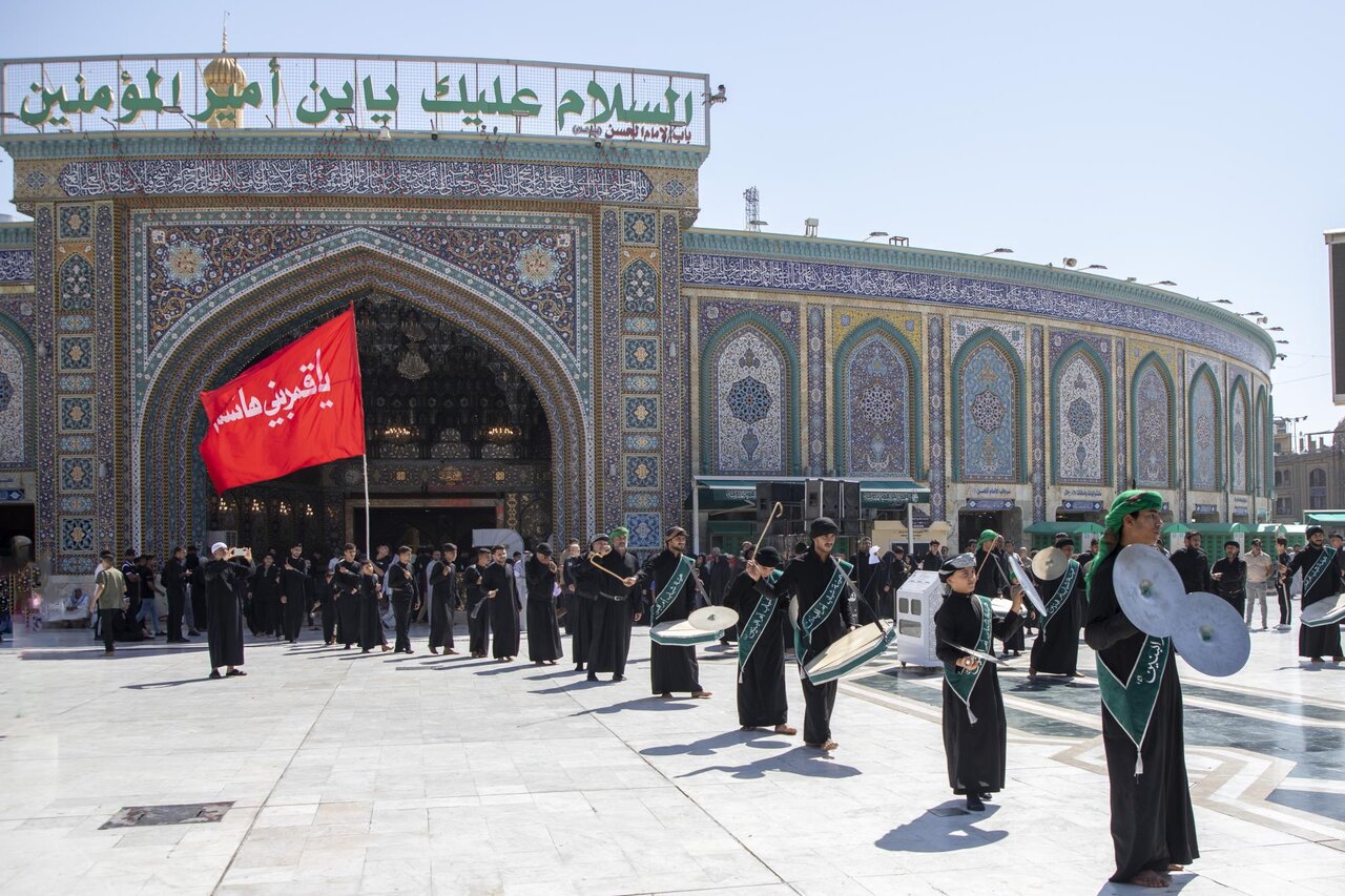 At two holy shrines.. Karbala mourning processions commemorate martyrdom anniversary of Imam al-Askari