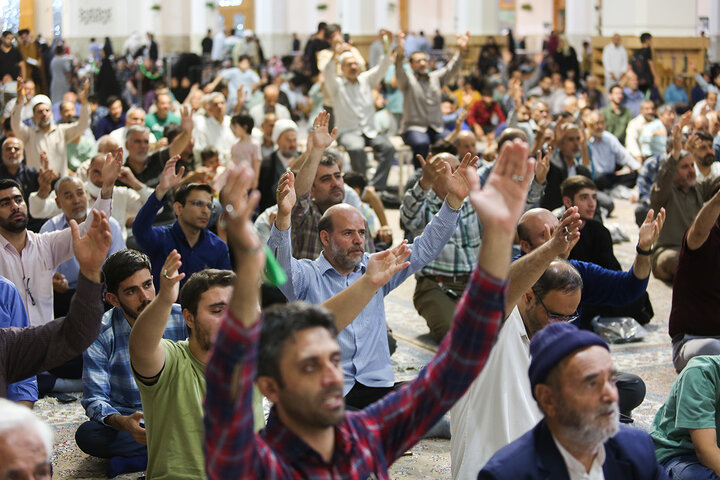 Photos: Beginning of Imam Mahdi's Imamat celebrated at Hazrat Masoumeh holy shrine