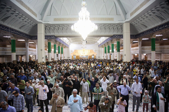 Photos: Beginning of Imam Mahdi's Imamat celebrated at Hazrat Masoumeh holy shrine